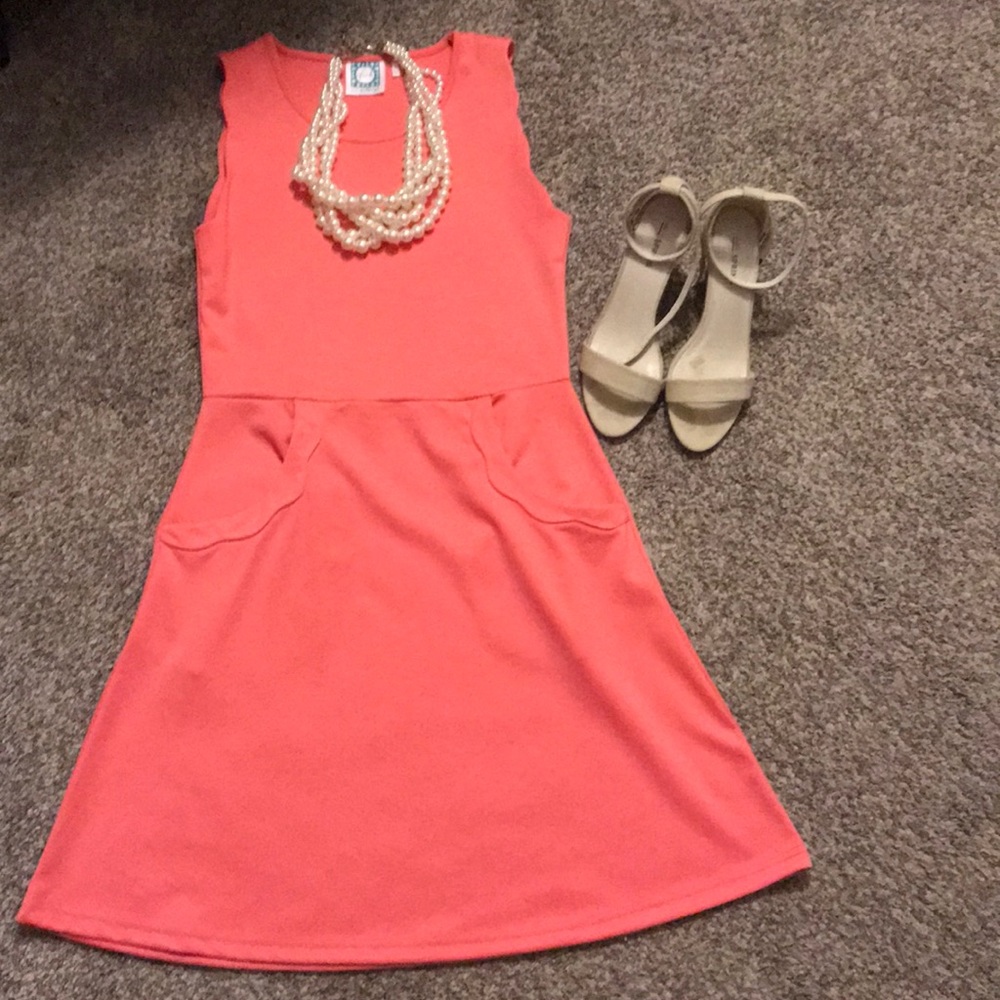 ❌sold❌Coral dress with pockets! xs